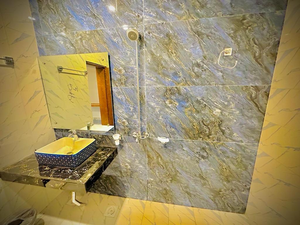 The Signature Hotel Multan photo 2
