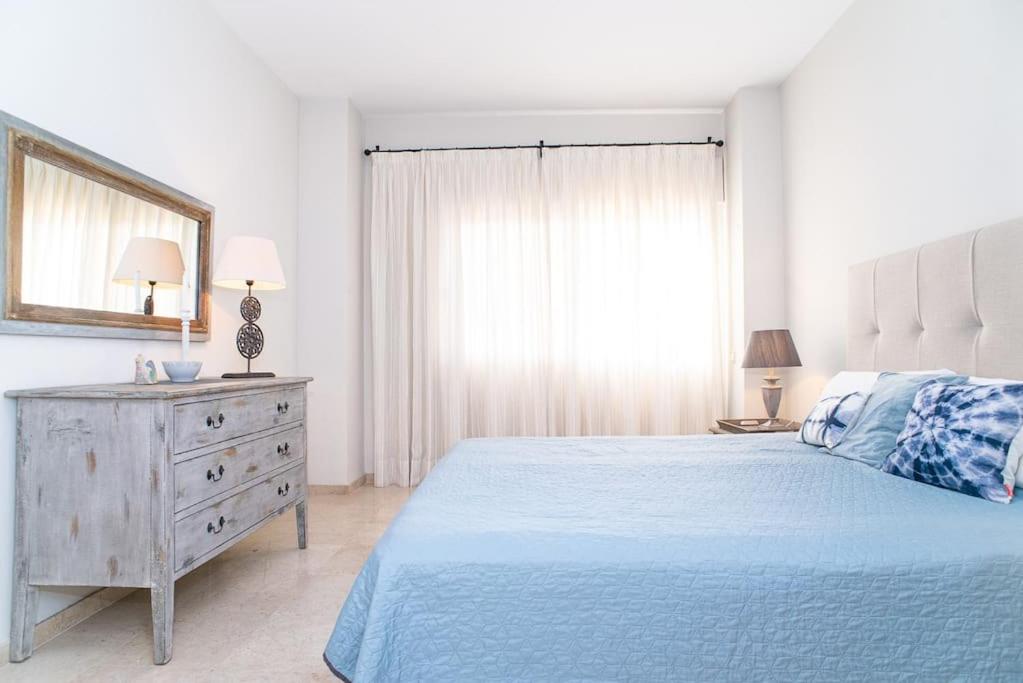 Great View Apartment in Elviria - 4