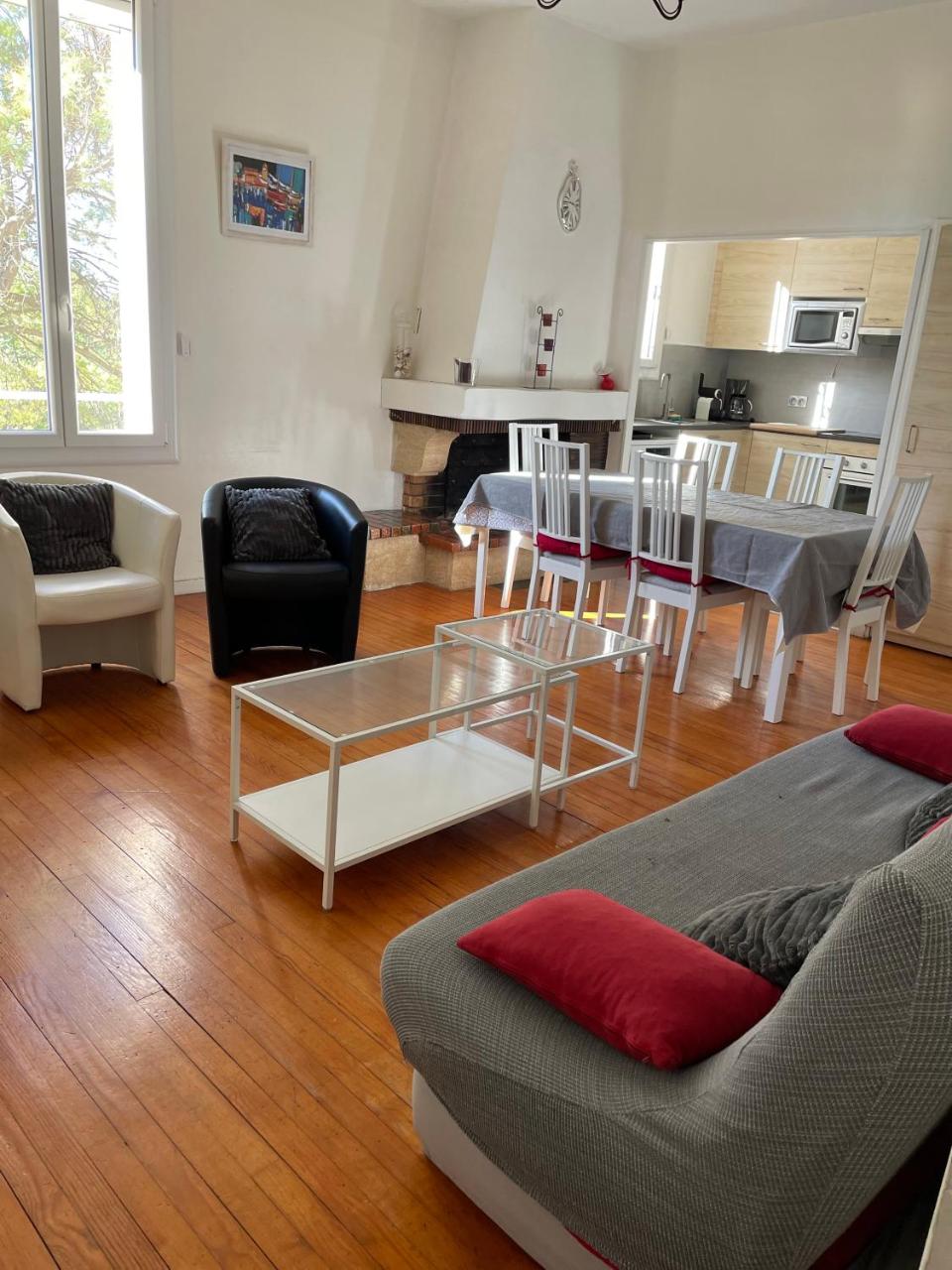 Duplex 130m2 dans un mas entouré de vergers - piscine - 2
