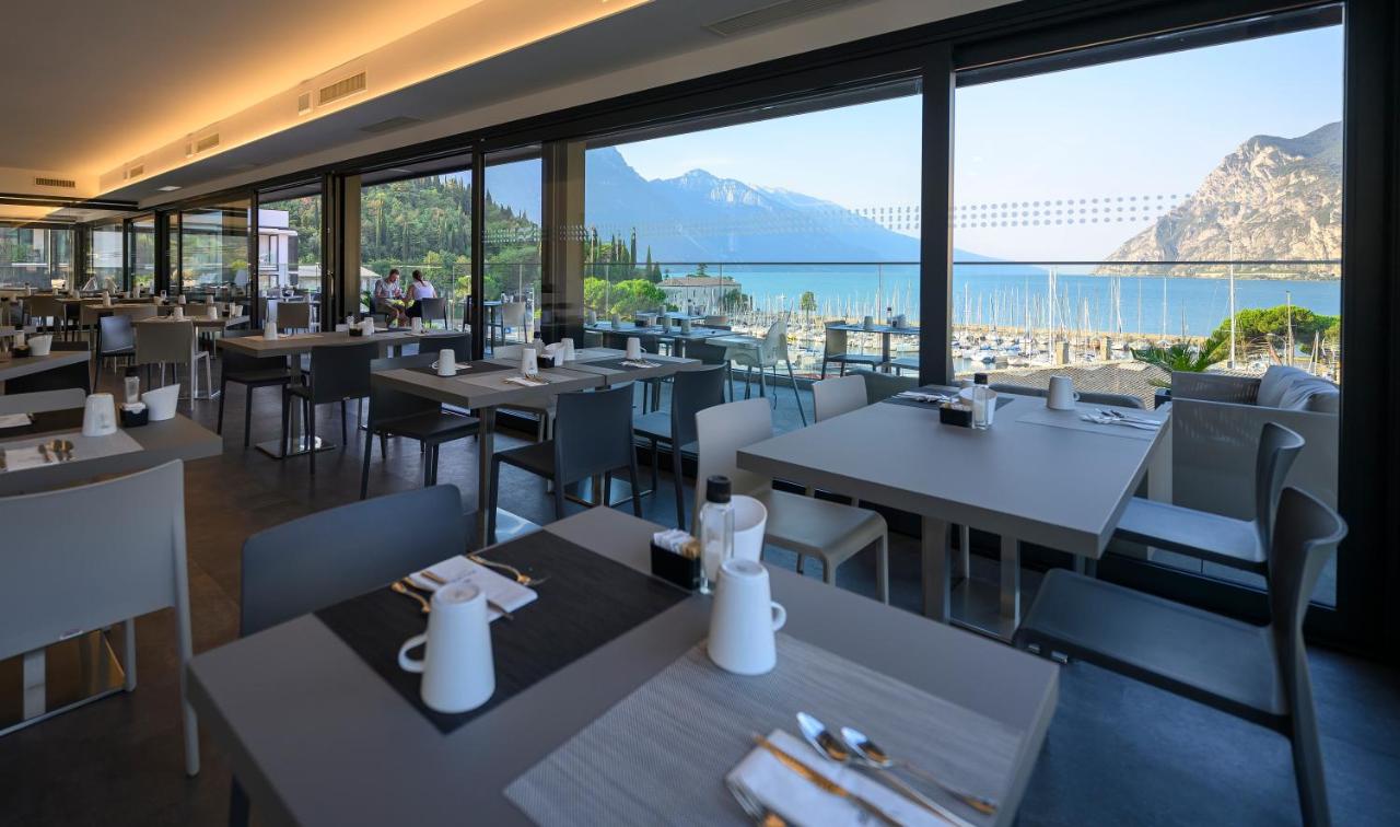 Hotel Riviera photo 2