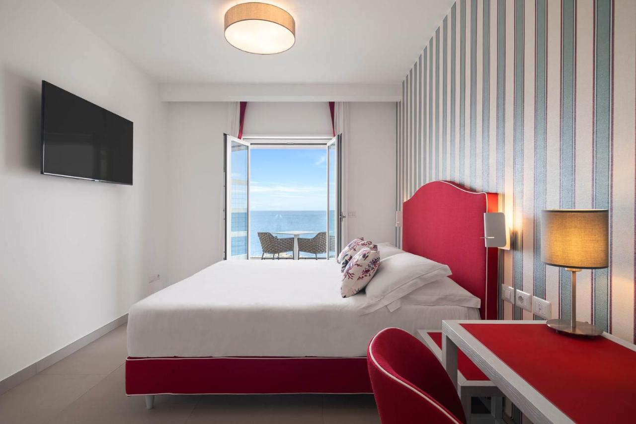 Seaside Hotel photo 3