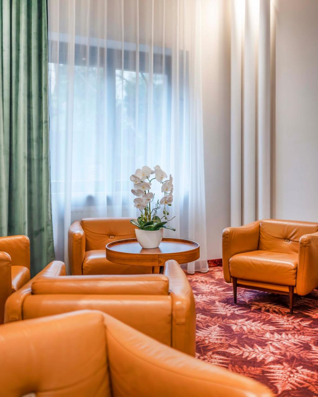 Hotel H12 photo 3