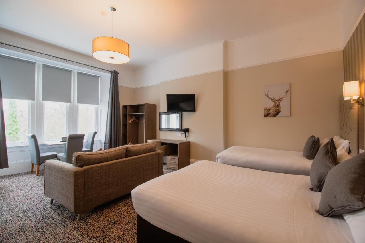 Ambassador Hotel photo 2