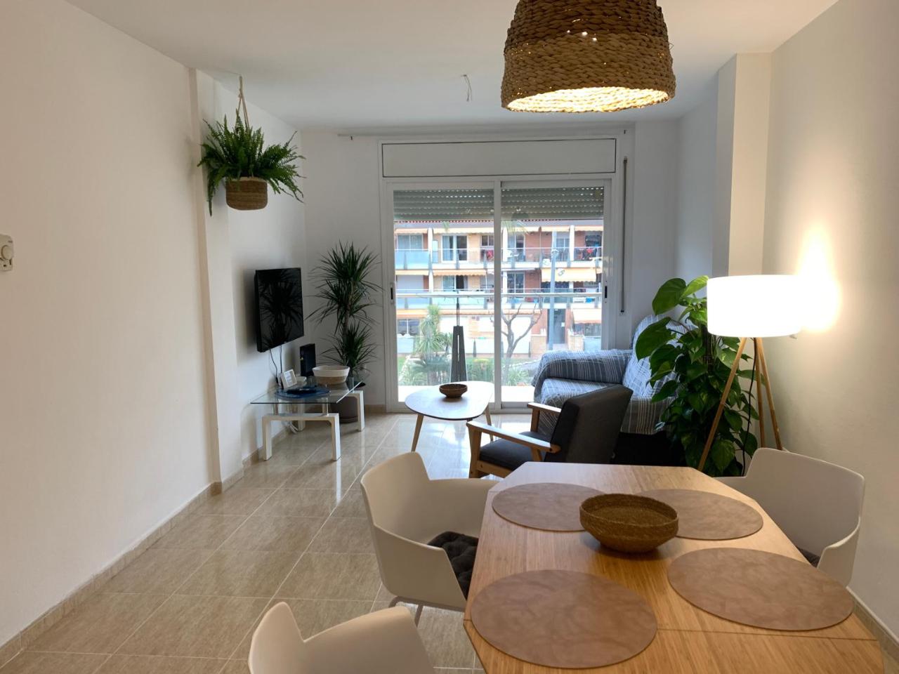Acogedor apartamento con piscina en Vilafortuny, Cambrils - 4