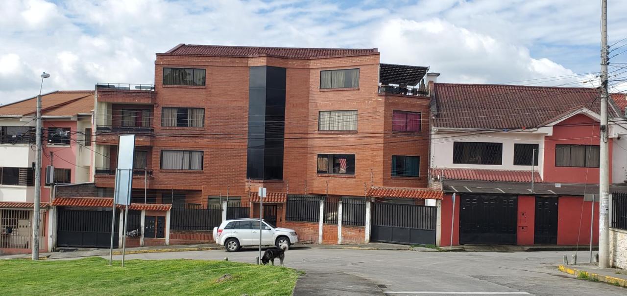 Departamento en Cuenca, 2 habitaciones y parqueo gratis Thumbnail