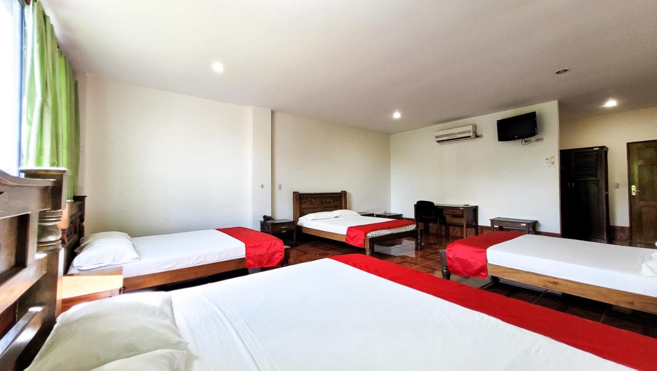 Hotel Beijing Caucasia photo 2