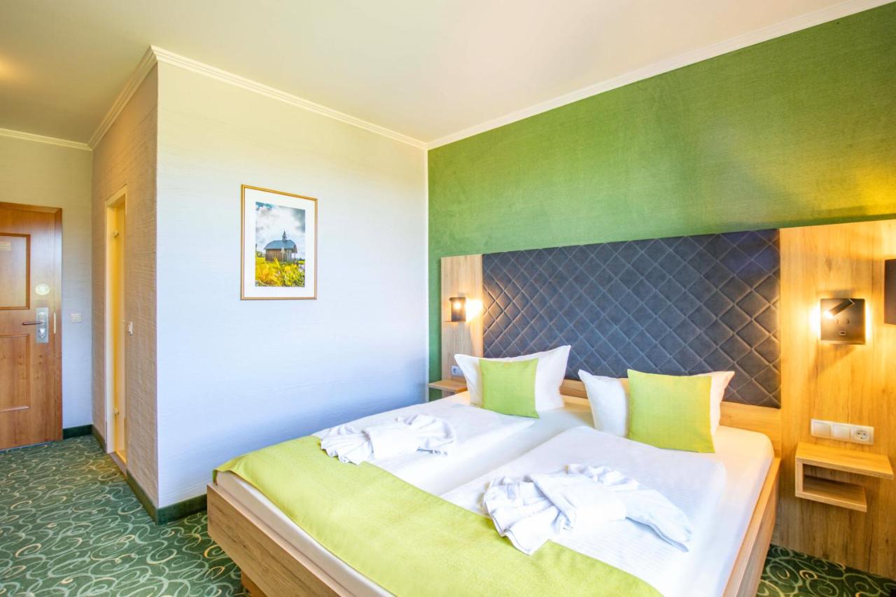 Panorama Berghotel Wettiner Hohe photo 3
