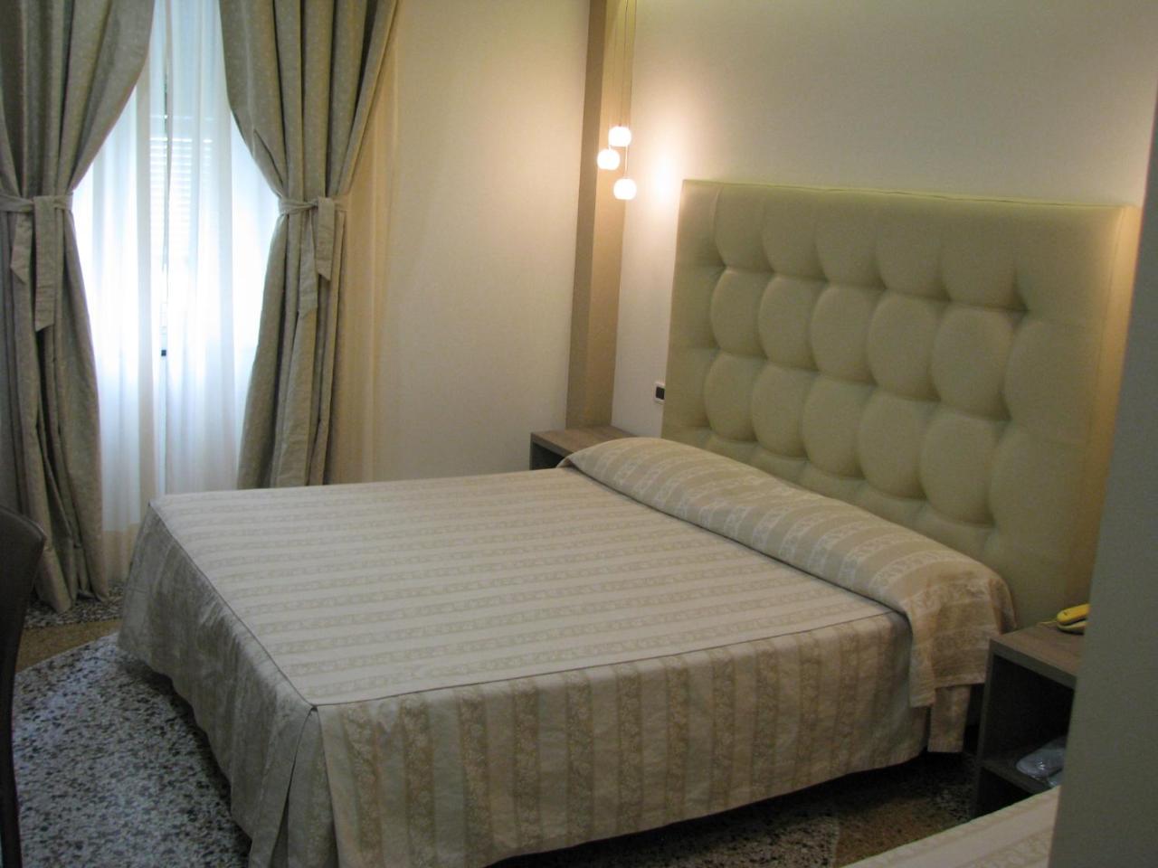 Photo - Villa Accini