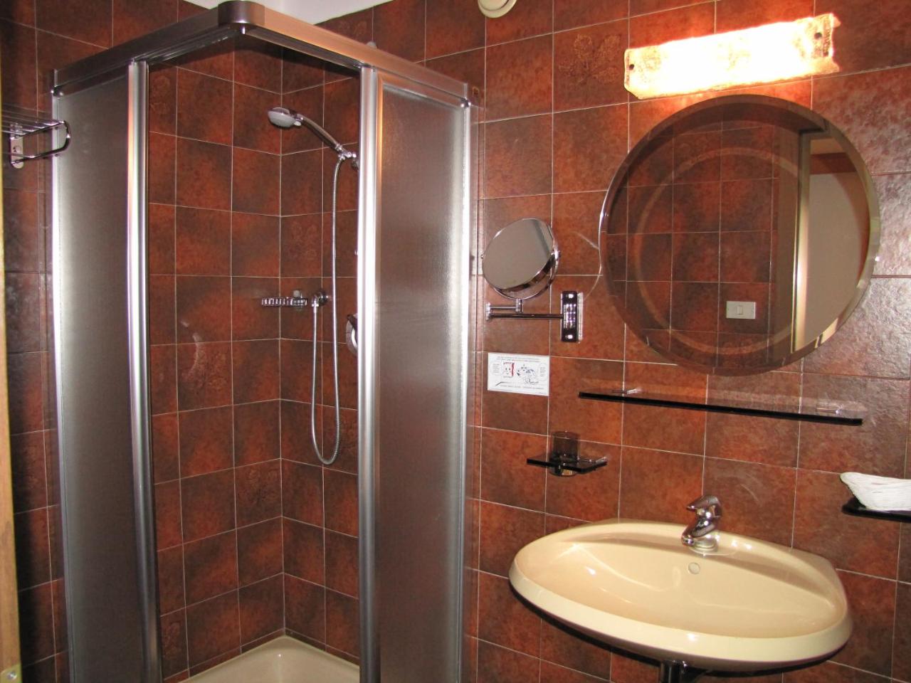 Hotel Am Fels photo 2