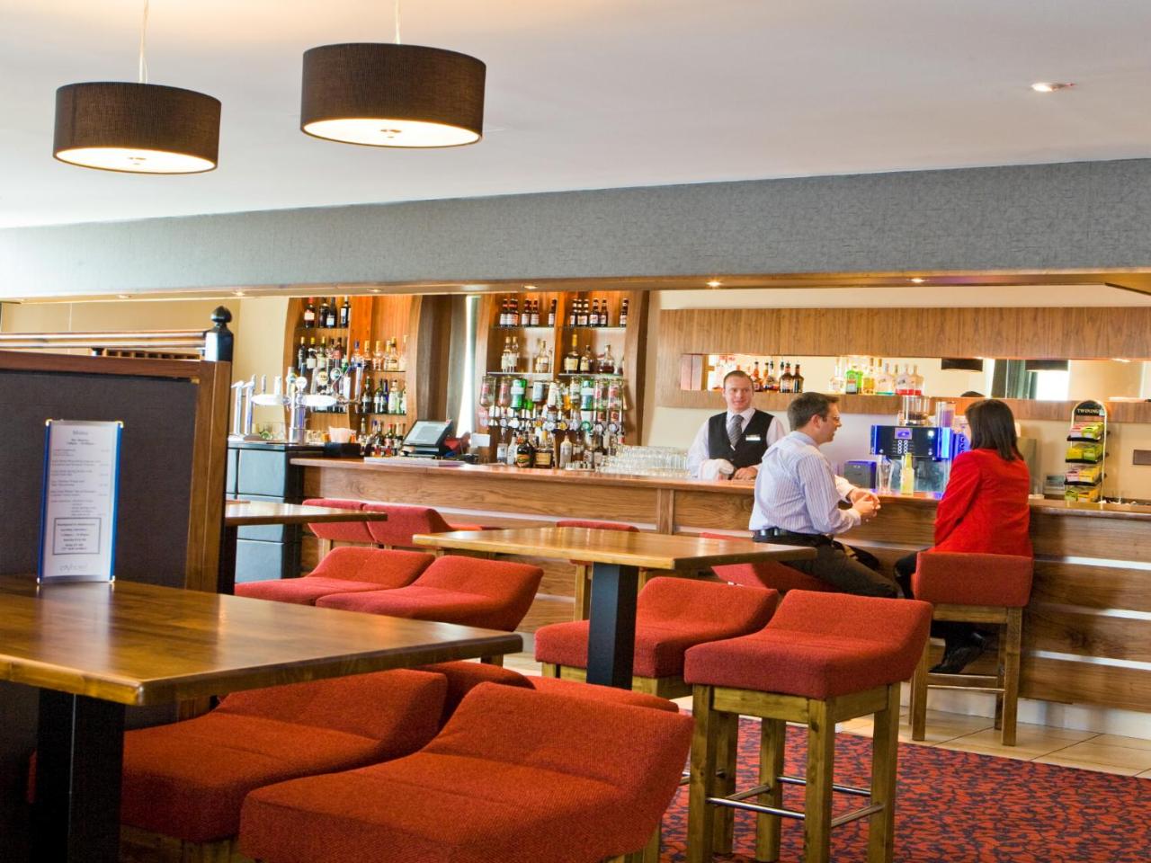 City Hotel photo 2