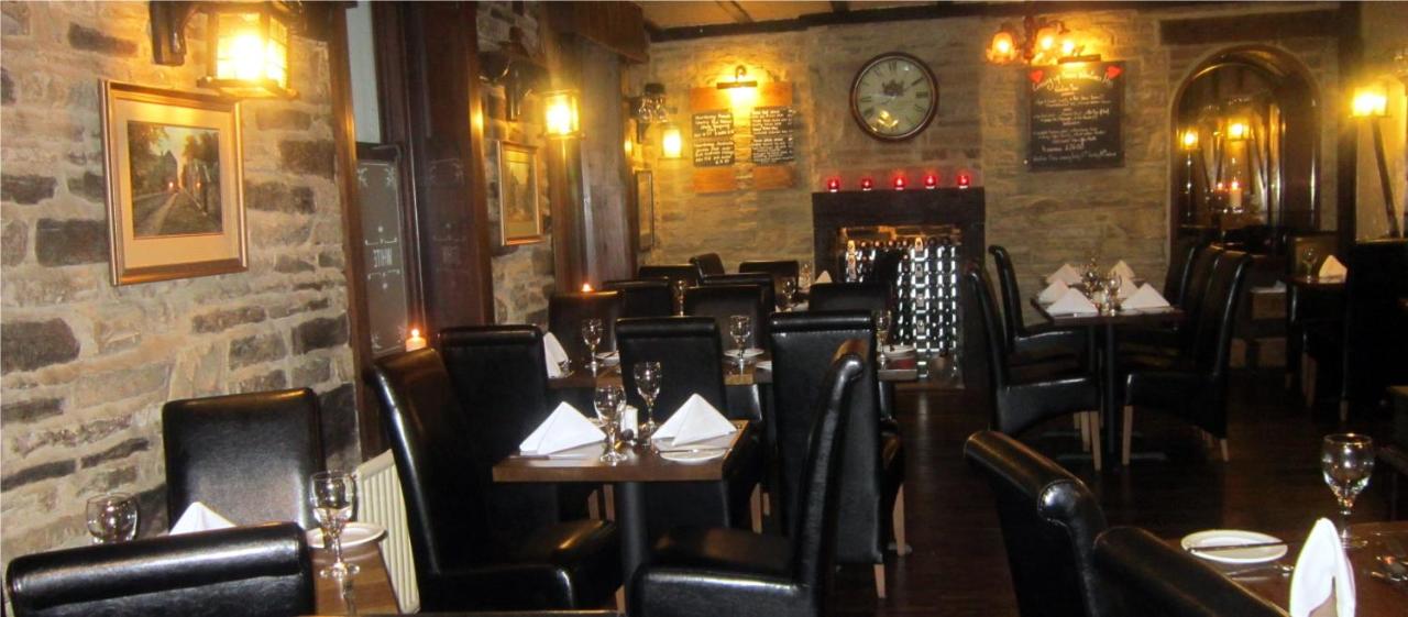 The Old White Lion Hotel photo 3