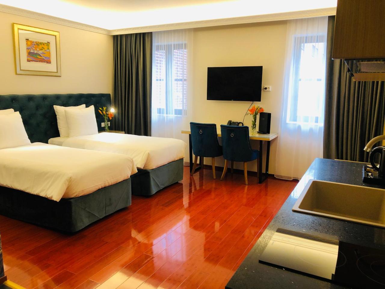 Chassé Hotel Residency photo 2