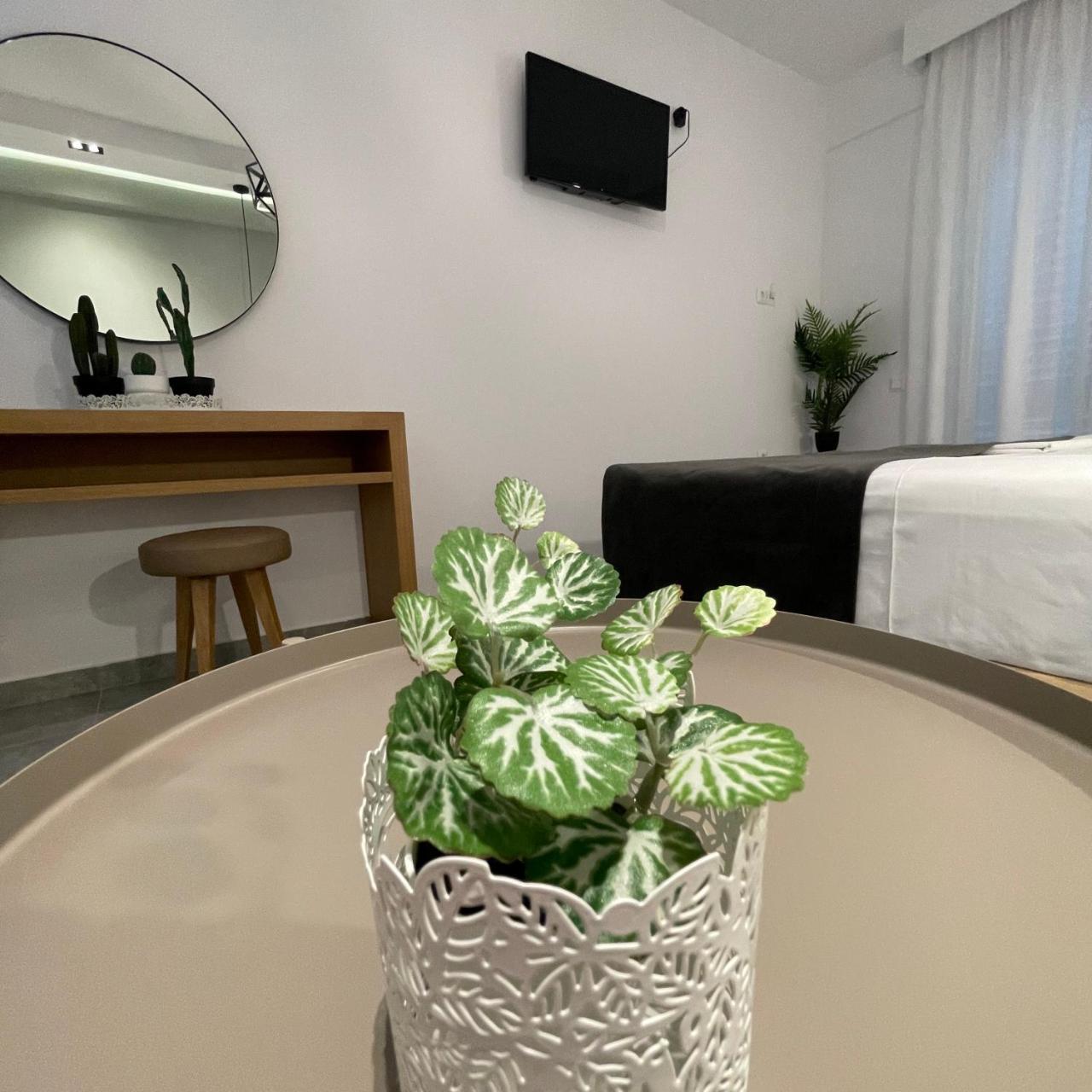 Sarantis Hotel photo 4