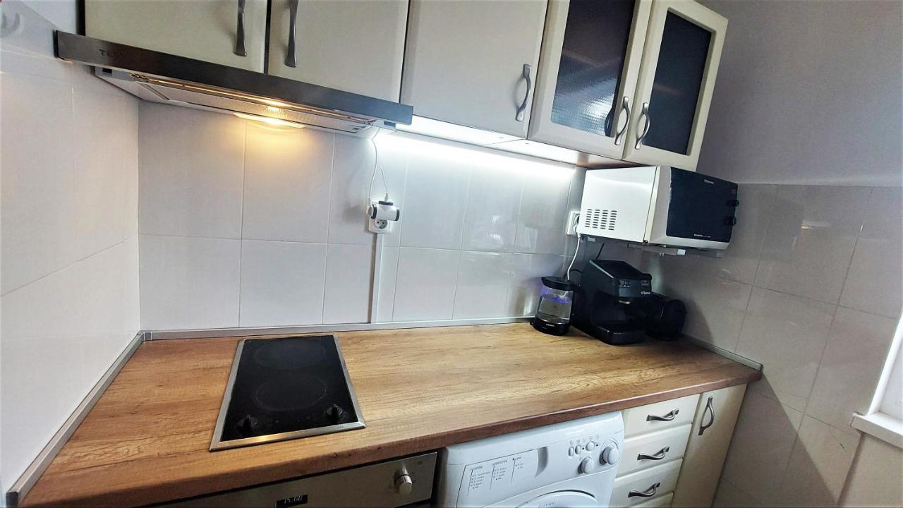 3 Rooms Apartment, Top Center, 1st Floor Flat, AUBG, WiFi, PC i5 SSD, Tablet, AndroidMiTvBox, 3 LED TVs 200 Channels, Long Terrace, Self-Easy-Late Check-in, Stay Before Greece - 6
