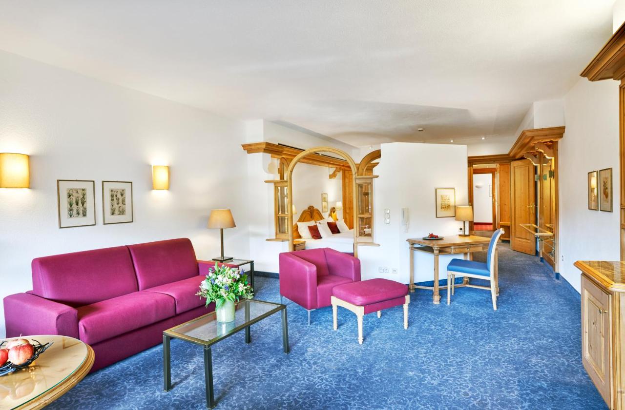 Hotel Traube Tonbach photo 3