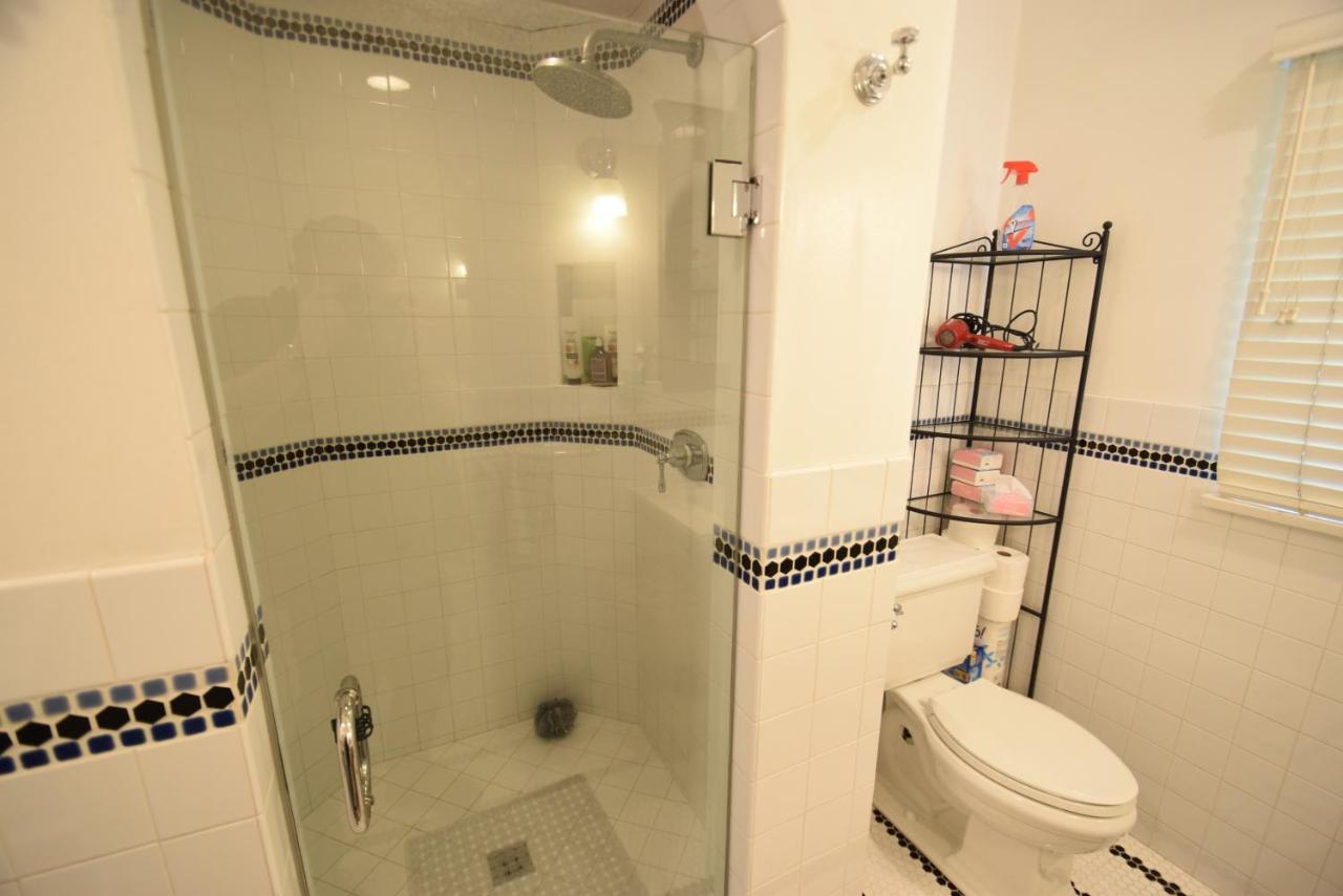 Beverly Hills Celebrity Home photo 4