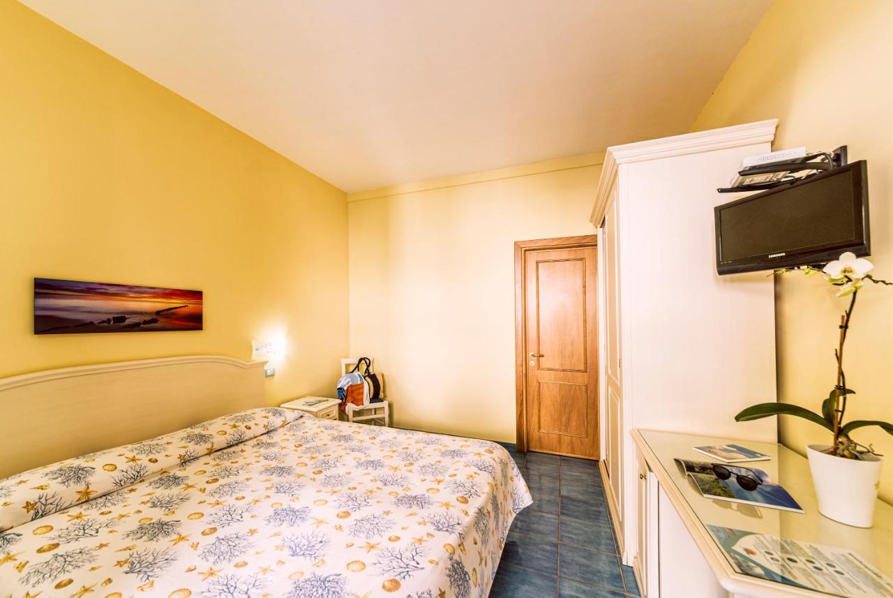 Hotel Cava Dell'Isola photo 2