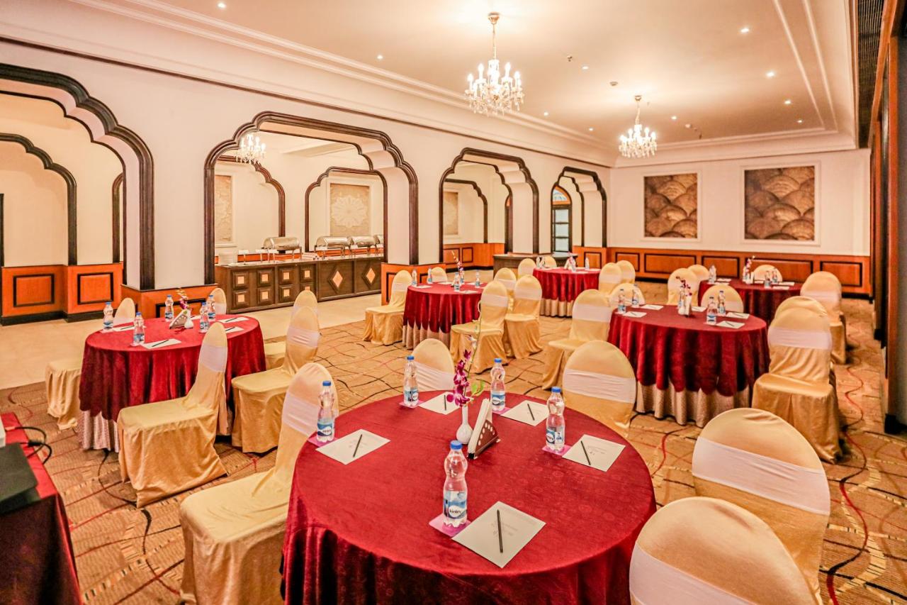 Regenta Central Lucknow by Royal Orchid Hotels Limited photo 2