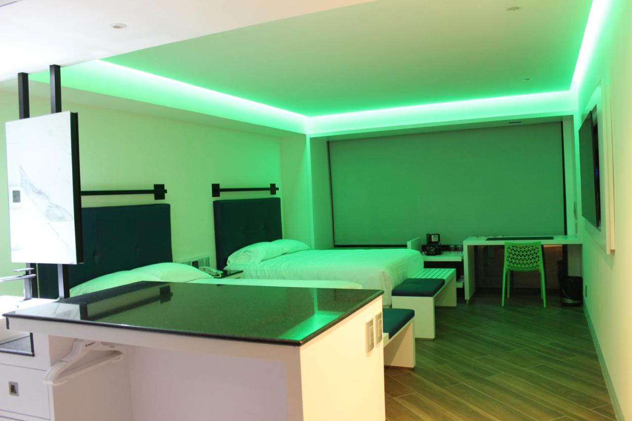 WeEnjoy Hotels Grand Prix Aeropuerto CDMX