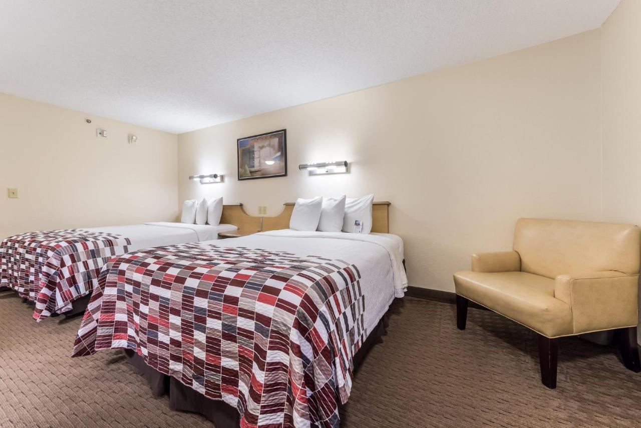Red Roof Inn Cleveland Airport-Middleburg Heights photo 3