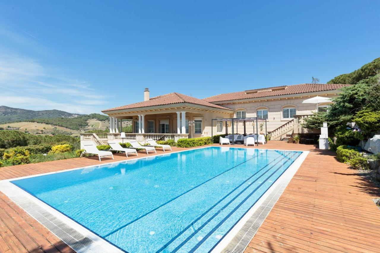 Photo - Luxury Seaview Villa by Olala Homes