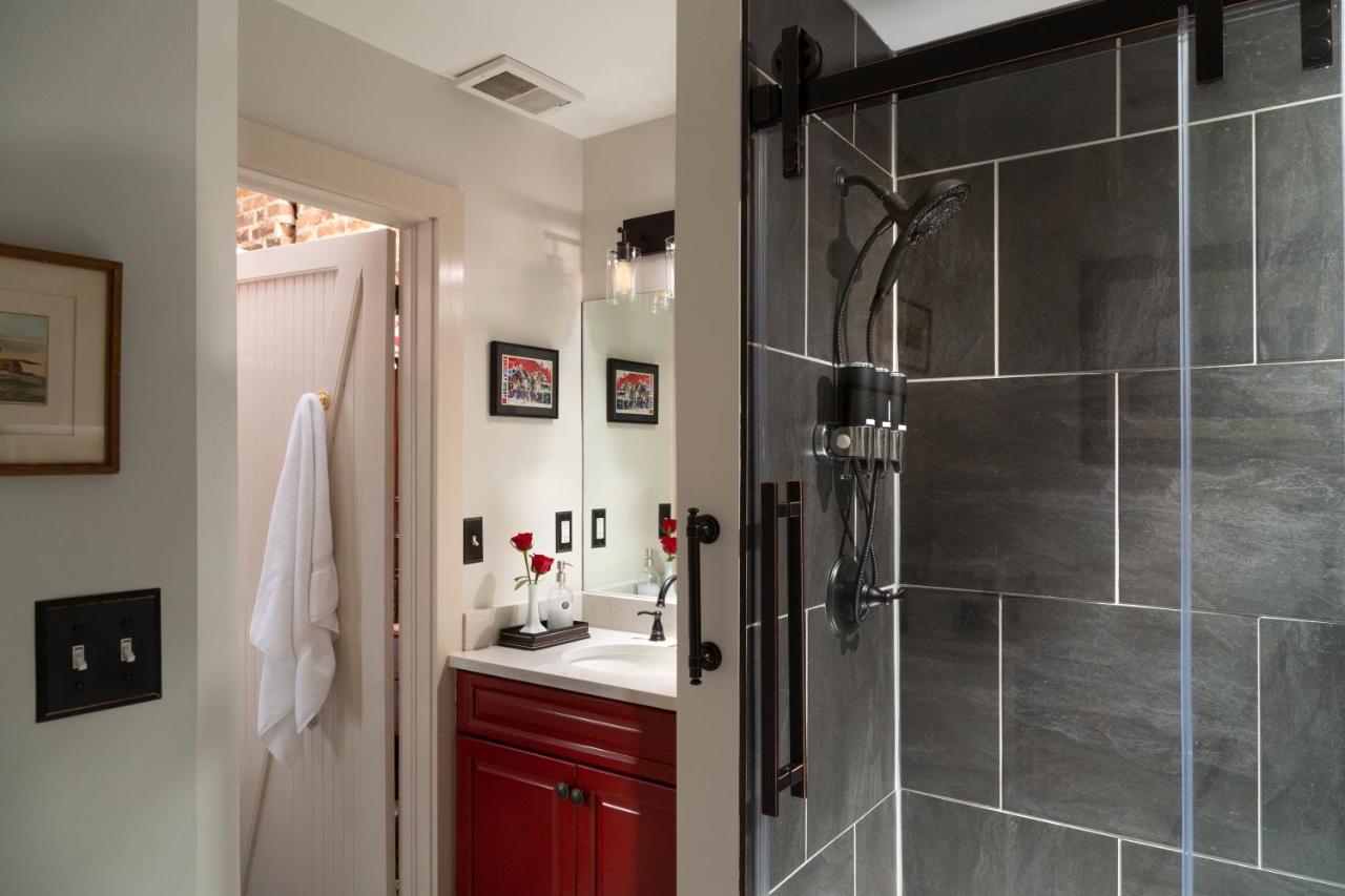 Inn at Woodhaven-In the Heart of the Bourbon Trail-Over 12 Distilleries Nearby photo 2