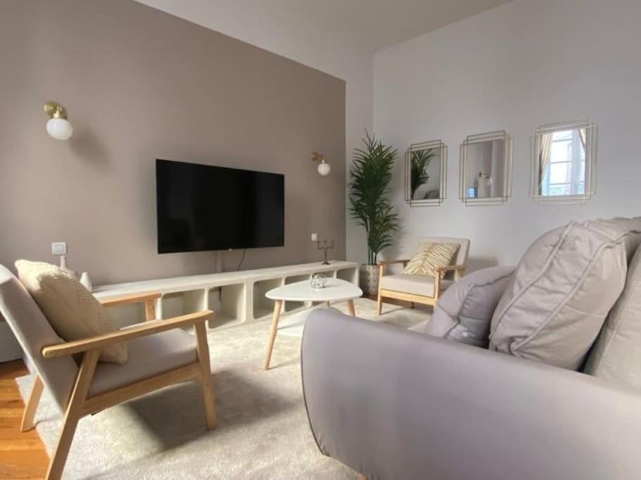 Appartement - 2 chambres - Parking voiture - 3