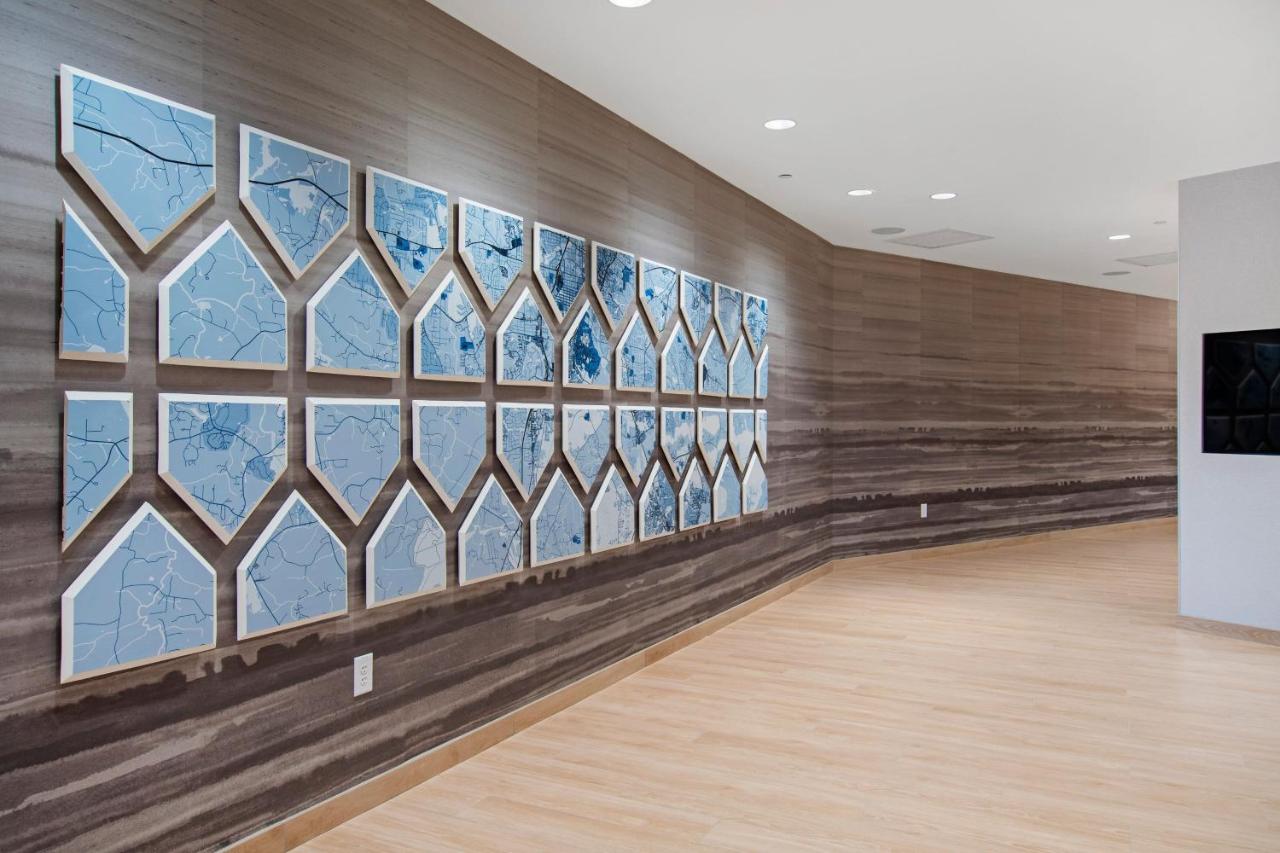 Sheraton Chapel Hill Hotel photo 2