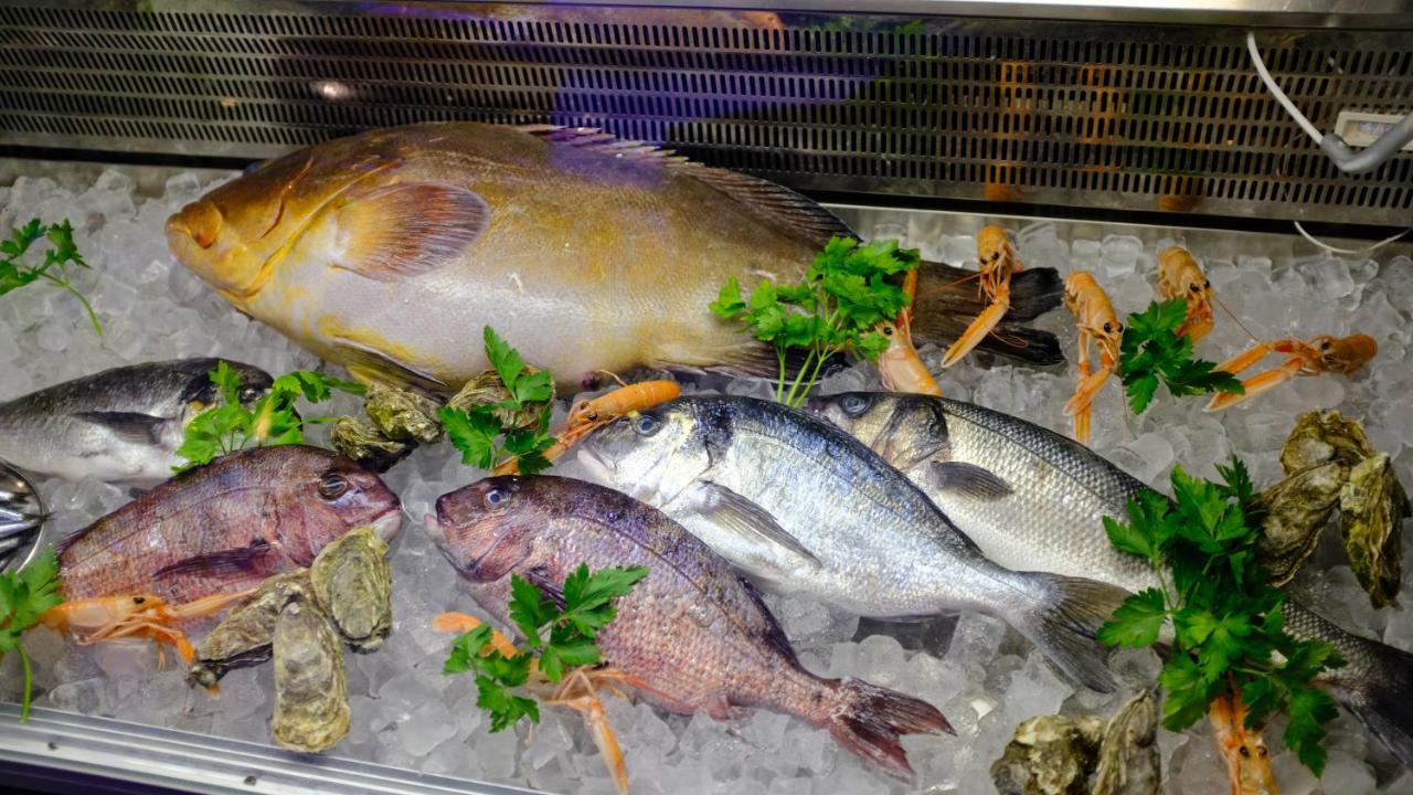 HOTEL MERCURIO SUL MARE - Fish restaurant and private beach photo 3