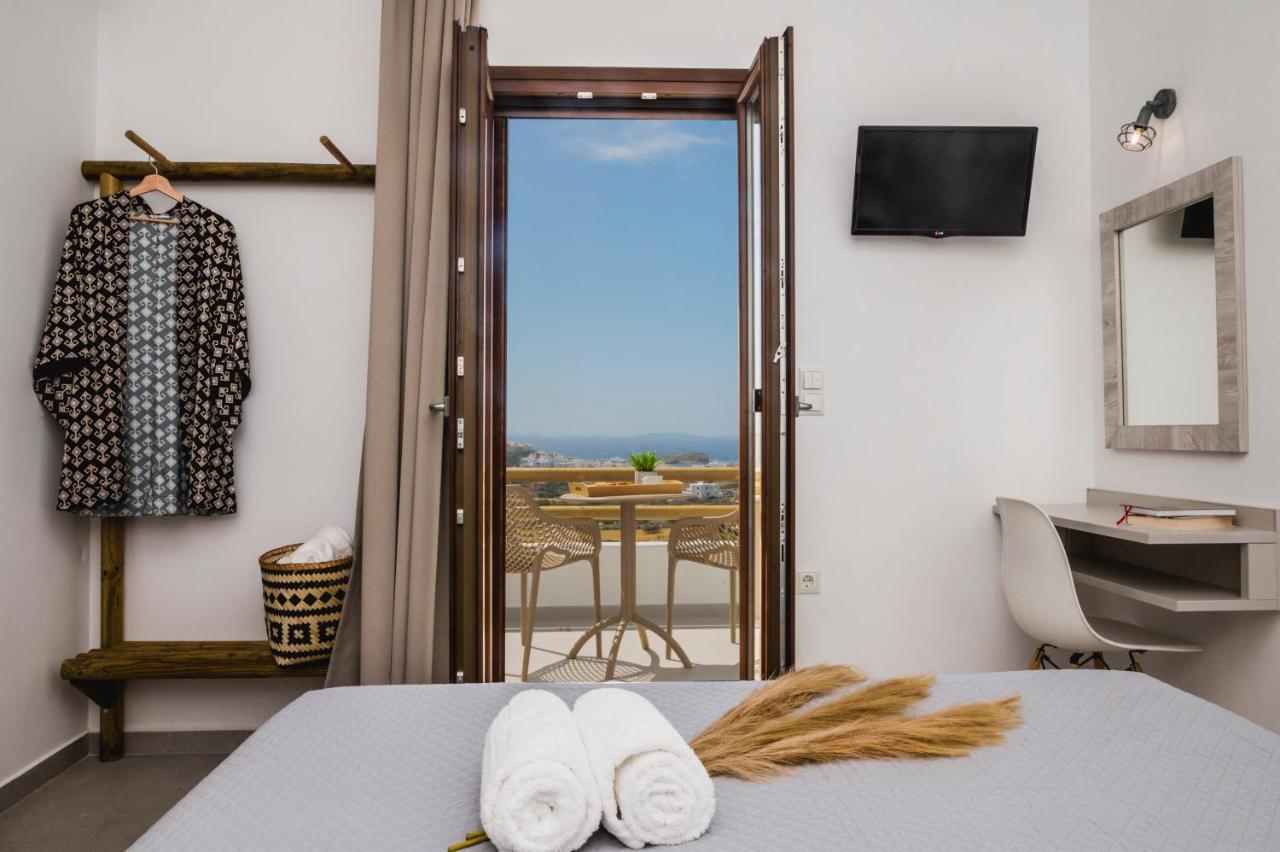 Petros Studios & Suites - 2