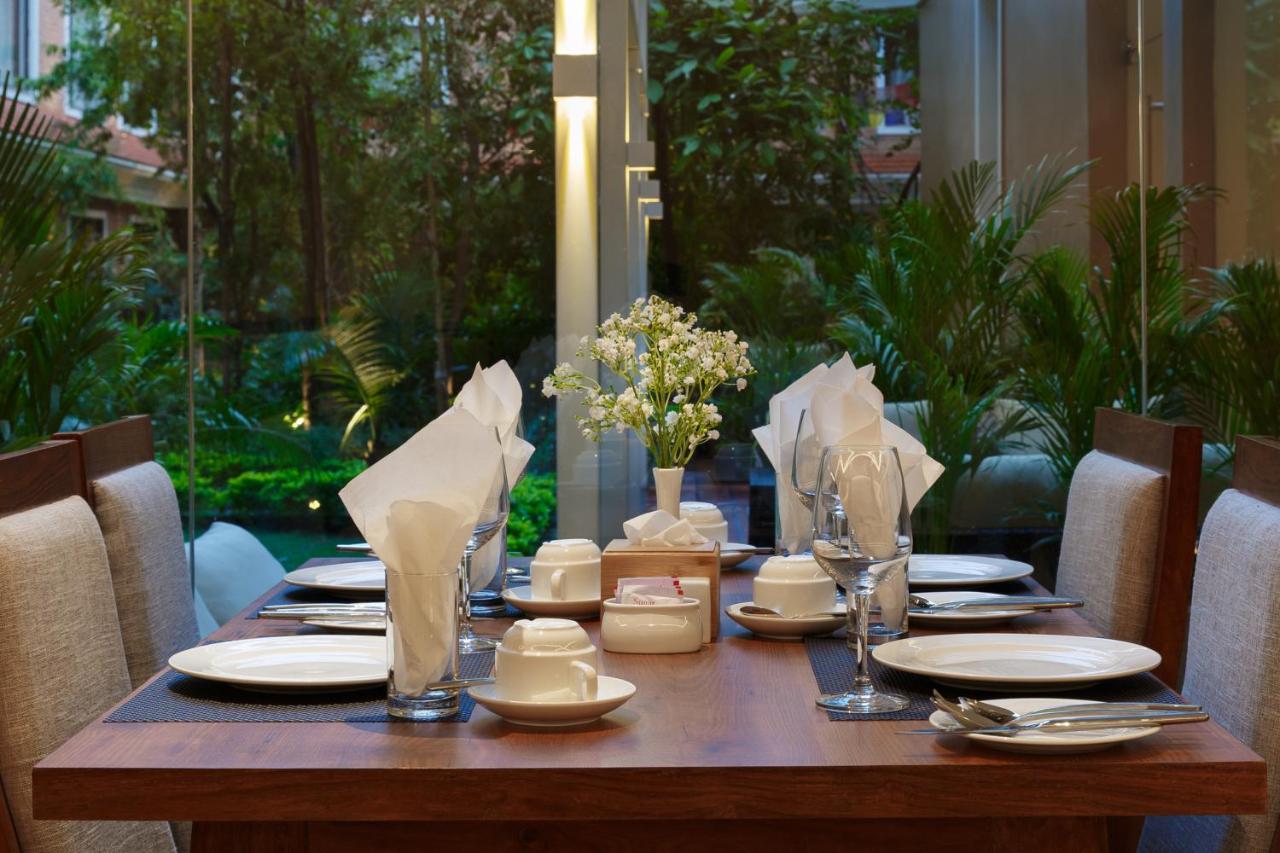 Hotel Thrive, A Tropical Courtyard photo 2