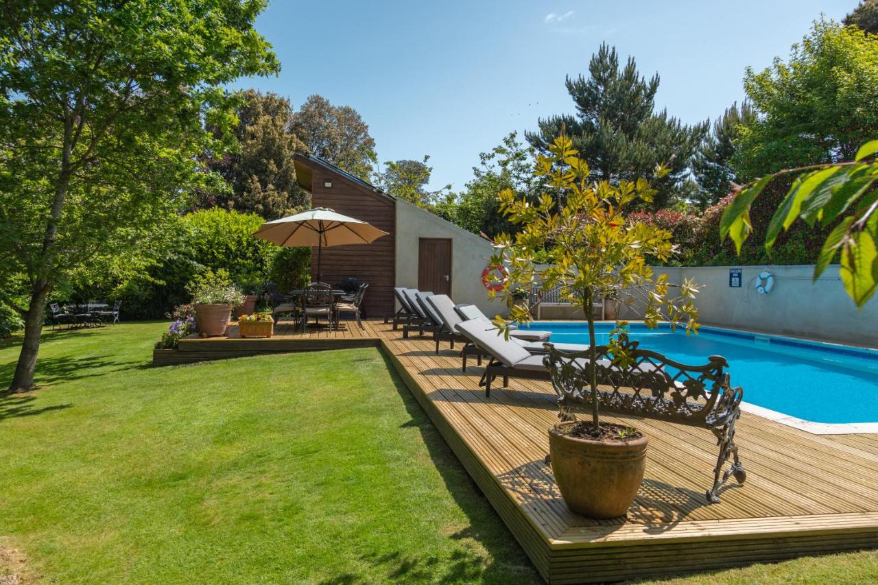 Luccombe Villa Holiday Apartments - 3