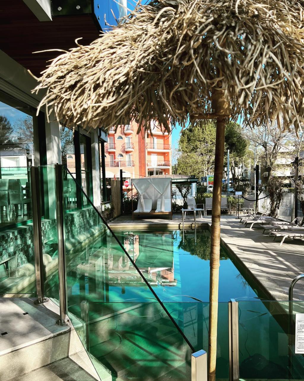 Foto - Montecarlo   Vista Mare Con Area Fitness
