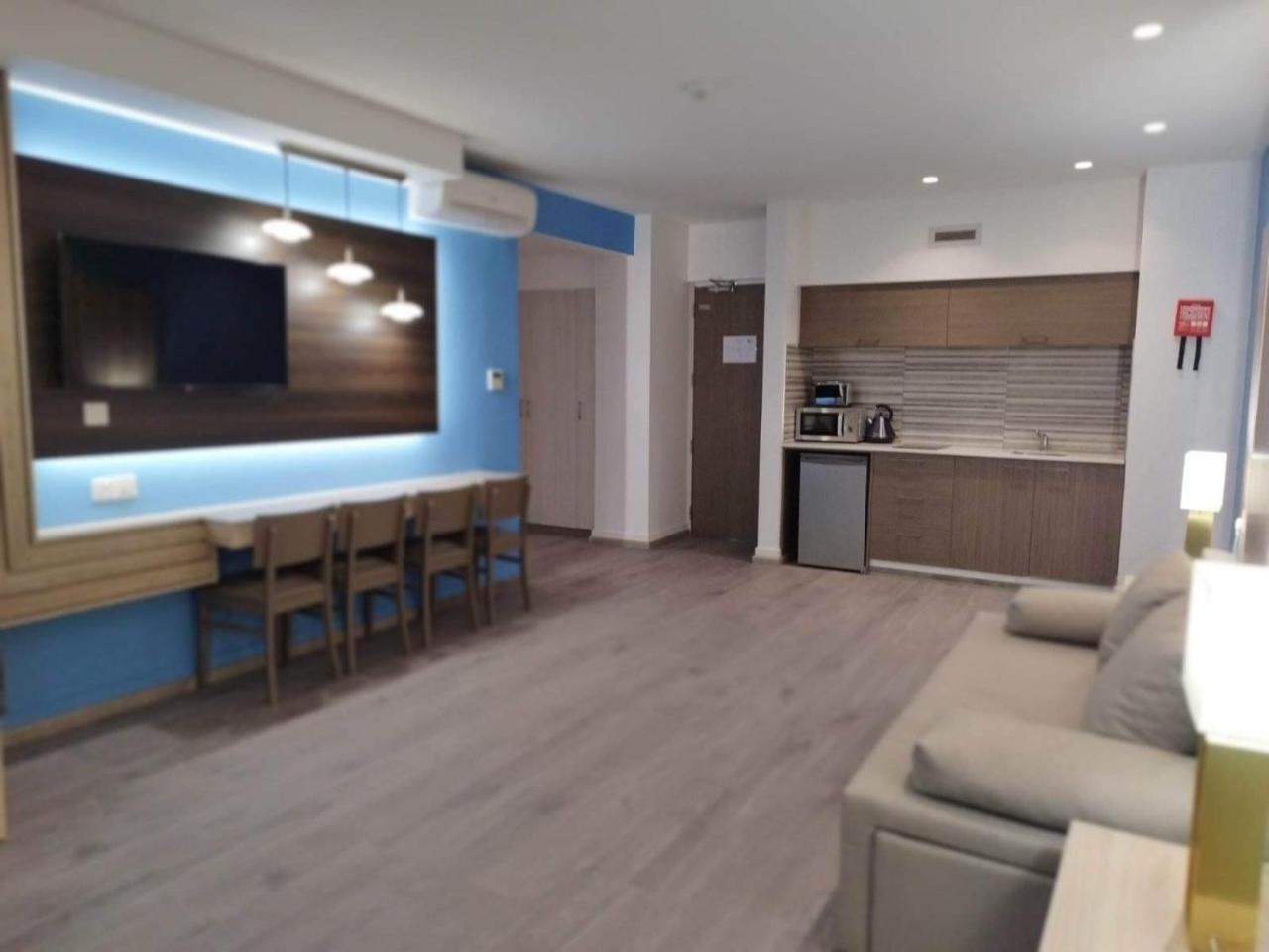 Melini Hotel Suites - 6