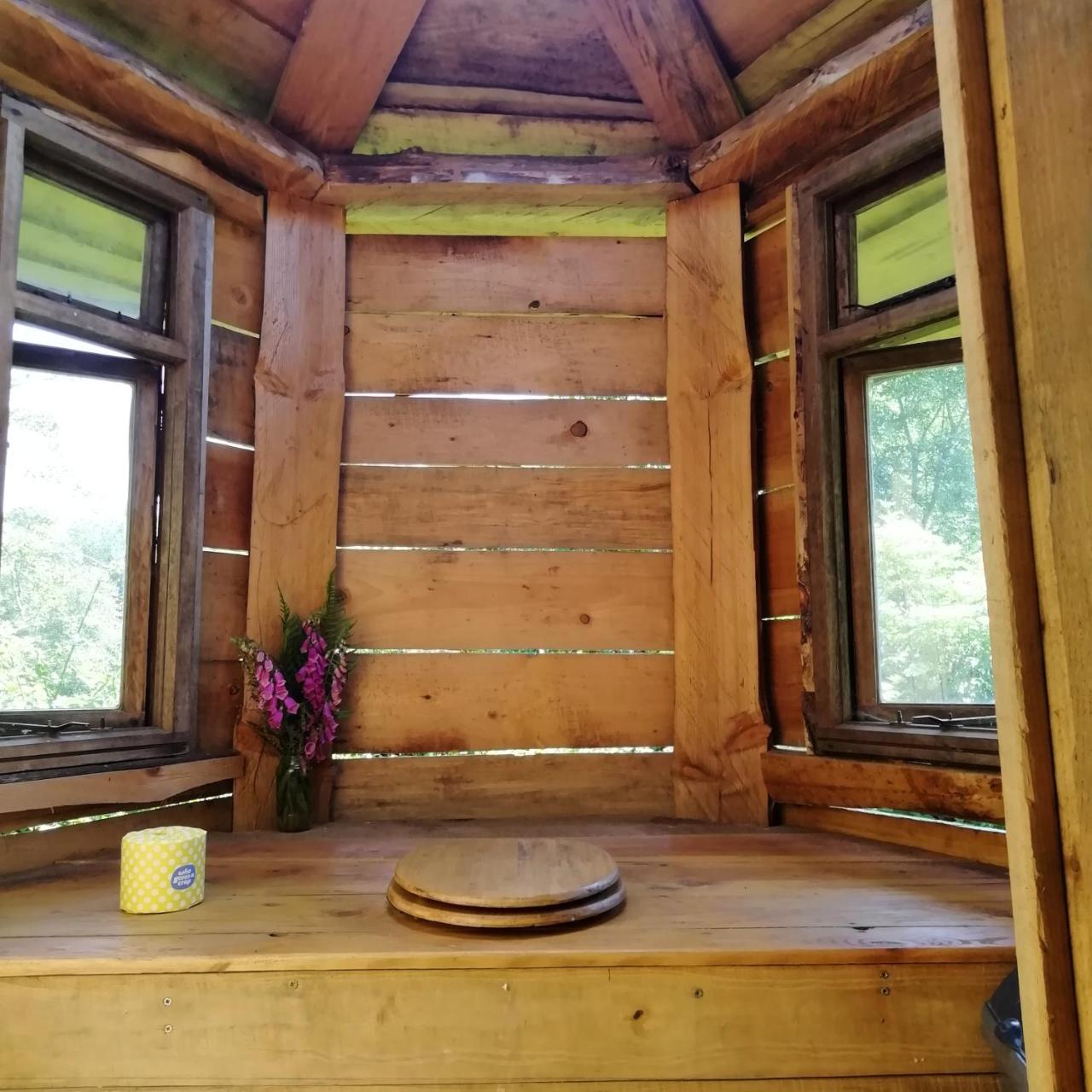 Truck & Pod creative nature retreat. - 2