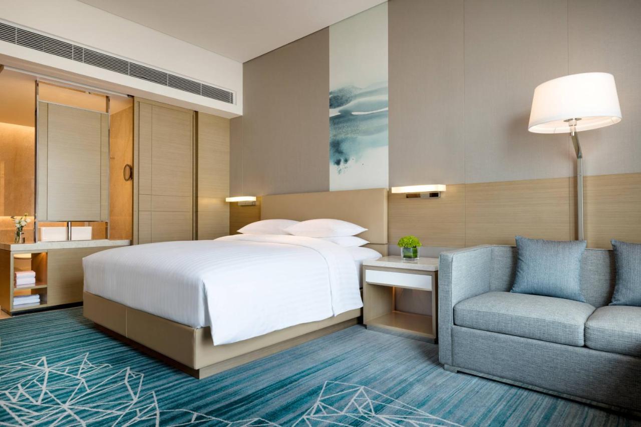 Courtyard by Marriott Shunde Longjiang, Near Furniture Fair