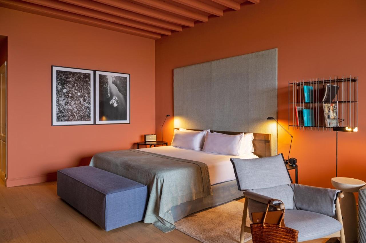 Calatrava Hotel, Mediterranean Sea House photo 3