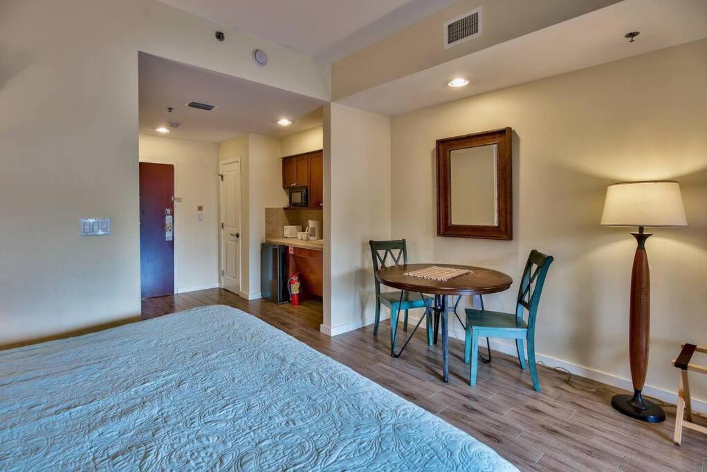 LUAU - Sandestin Resort Condos - 5