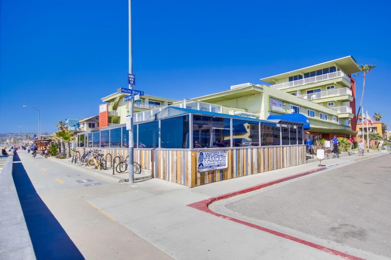 Surfer Beach Hotel photo 2