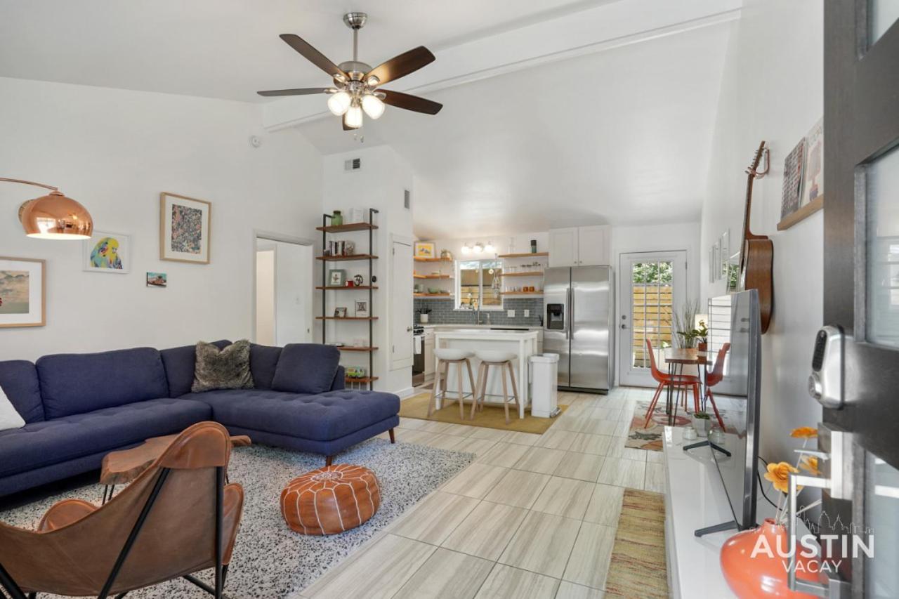Stylish Austin Retreat w Luxurious King Bed and WD - 4