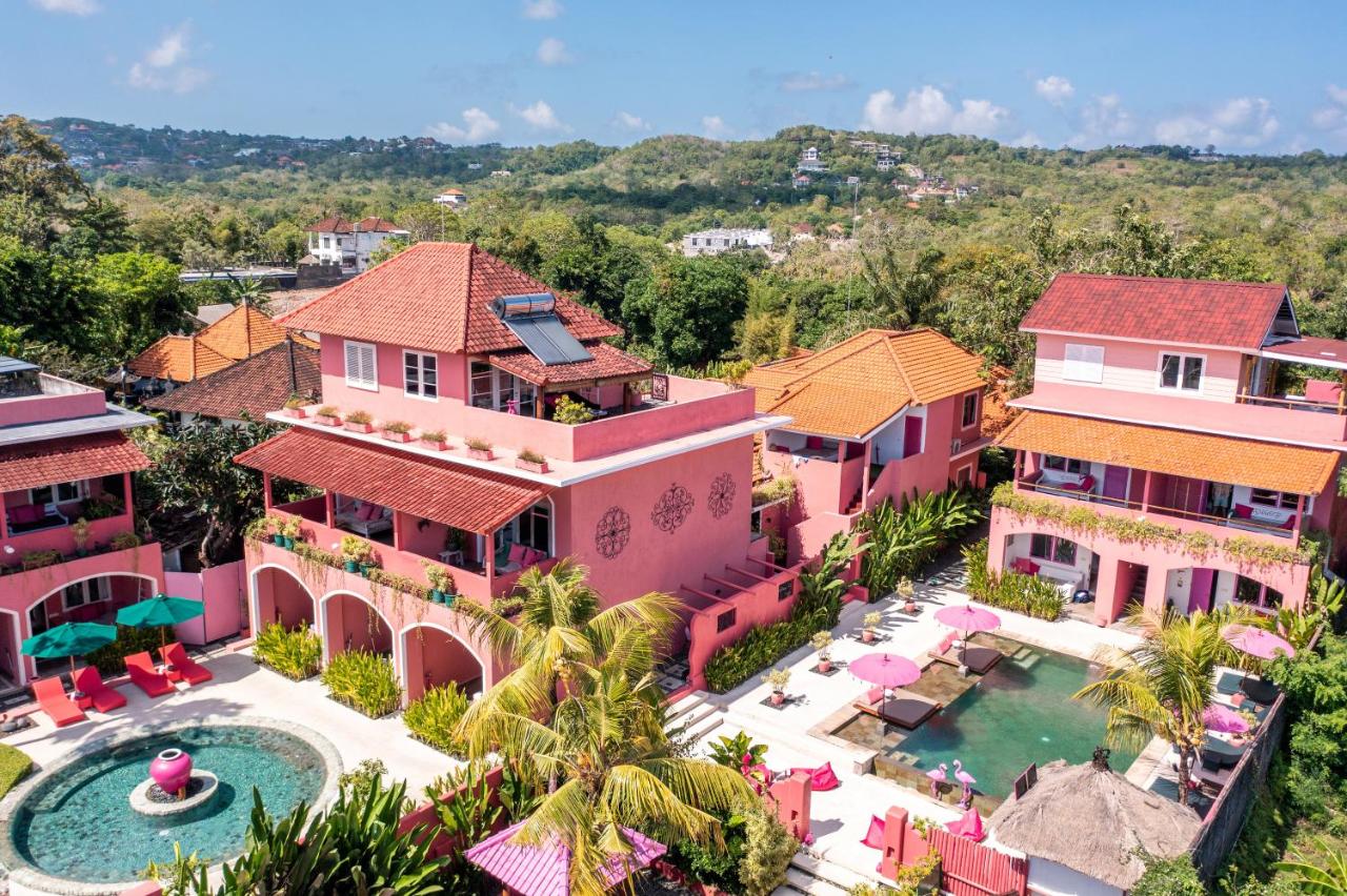 Foto - PinkCoco Uluwatu - Constant Surprises & for Cool Adults Only