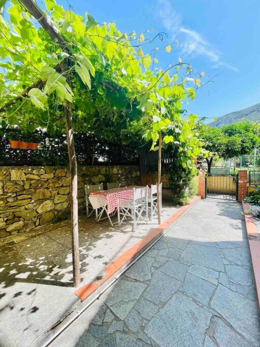 Bright Finalborgo Apartment - 6