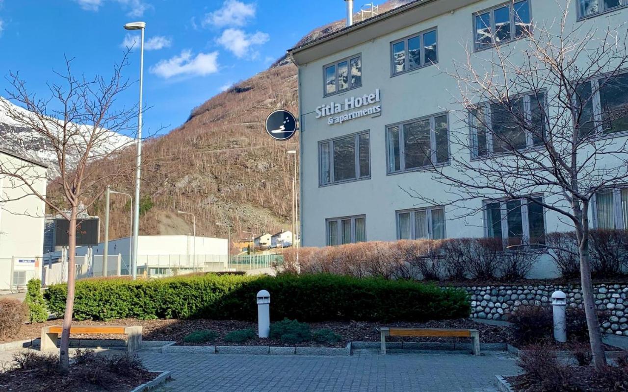 Sitla Hotel & Apartments