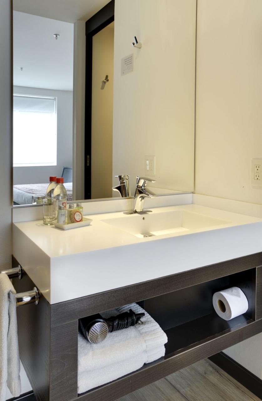 Hotel B3 Virrey photo 4