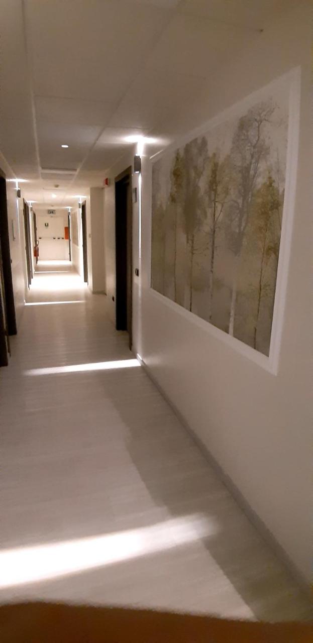 Continental Urban Art Hotel - 6