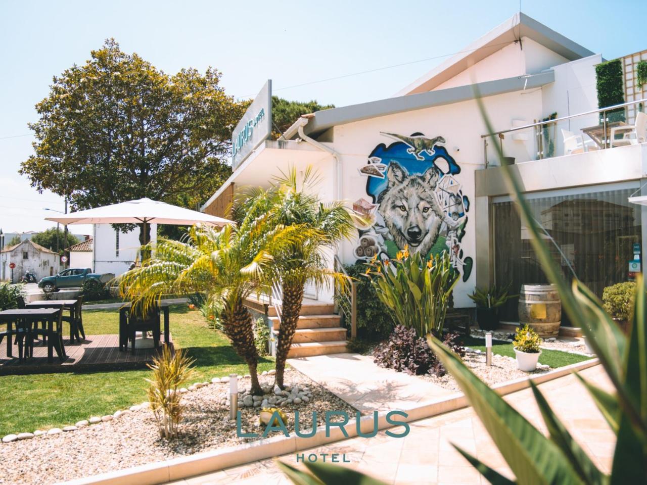 Laurus Hotel