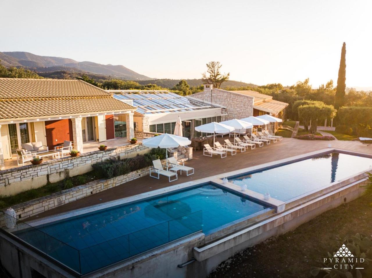 Luxury Villa Aphrodite - 2