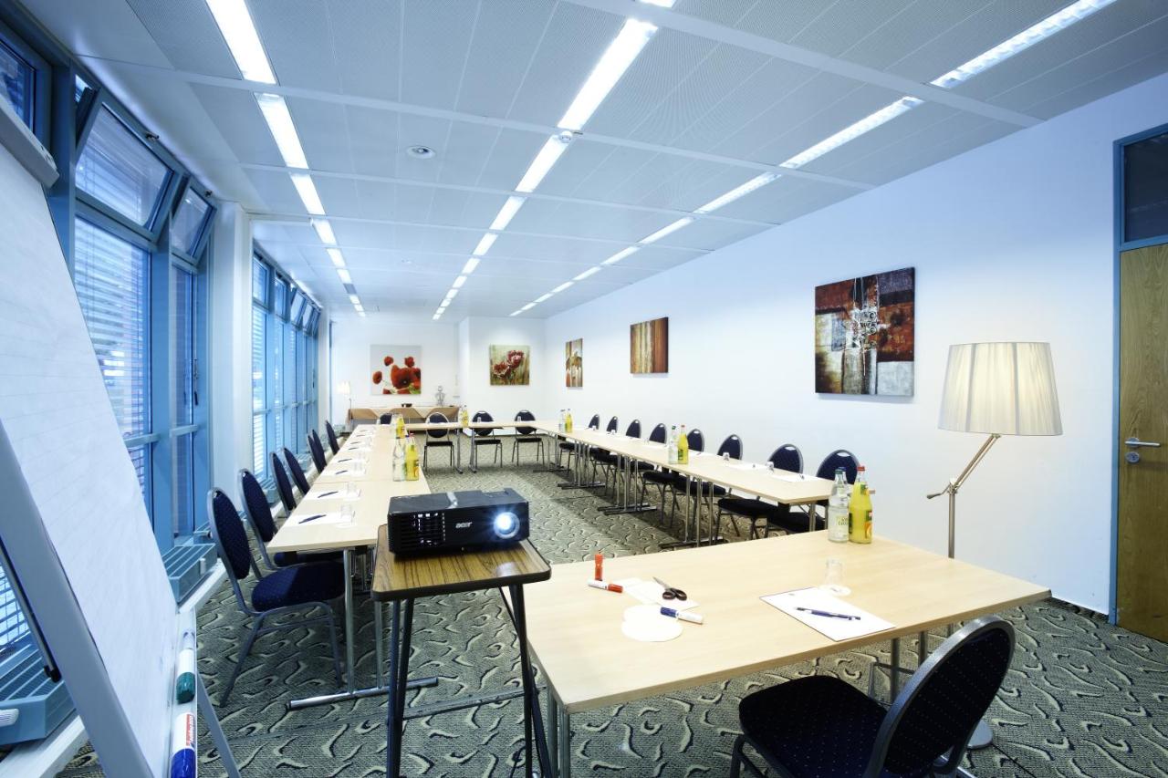 Hotel Kiel by Golden Tulip photo 3