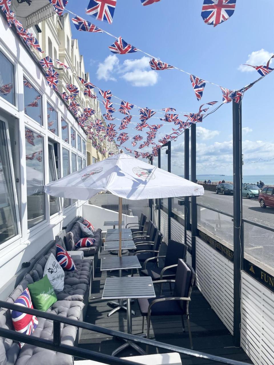 East Beach Hotel photo 3