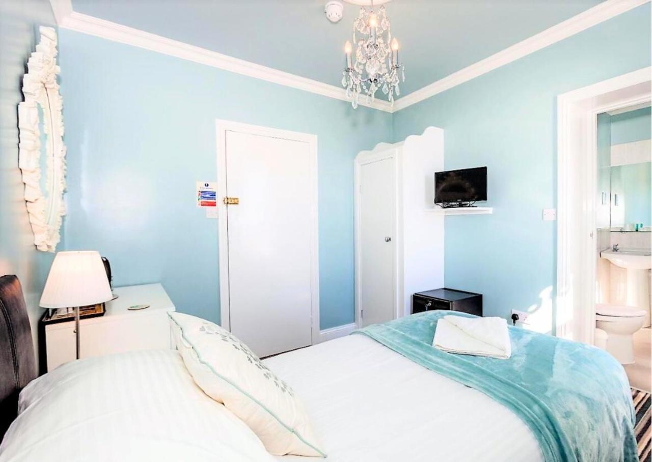 East Beach Hotel photo 2
